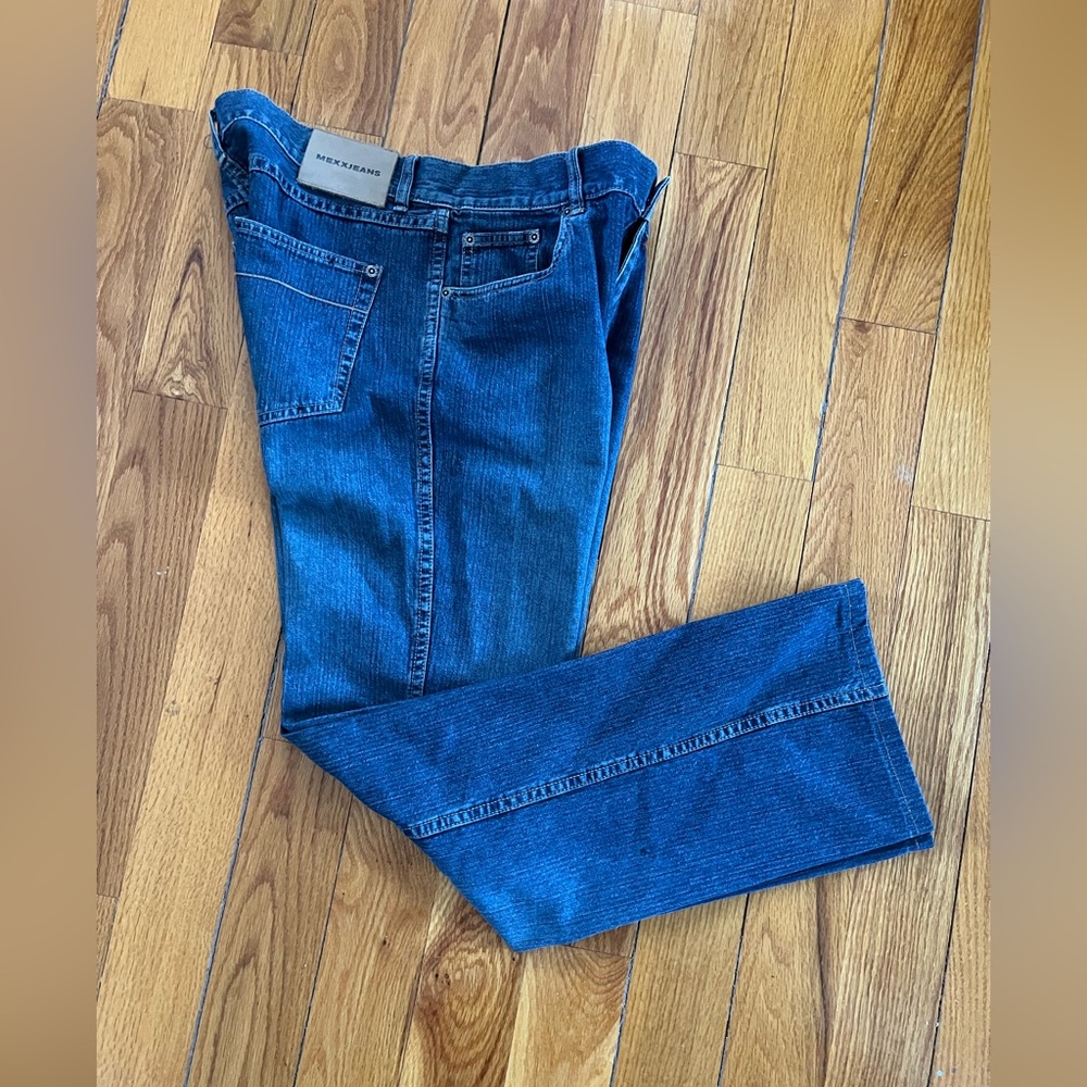 2/$30 - Mexx Men's Relaxed Fit Blue Jeans